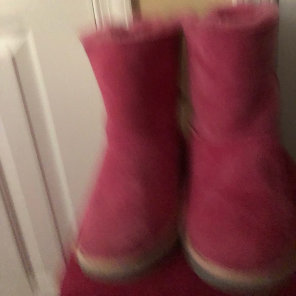 SALE Price Drop NWOT UGG Barbie 2023’ with bows booties#Barbiefashion2023’ - Picture 4 of 4